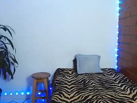 Snapshot of Maax3023 chatting on 1, 11, 2025 Maax3023 online show from 1, 11, 2025