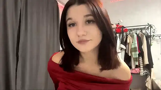 Snapshot of ElsieZuno chatting on 14, 10, 2025 ElsieZuno online show from 14, 10, 2025