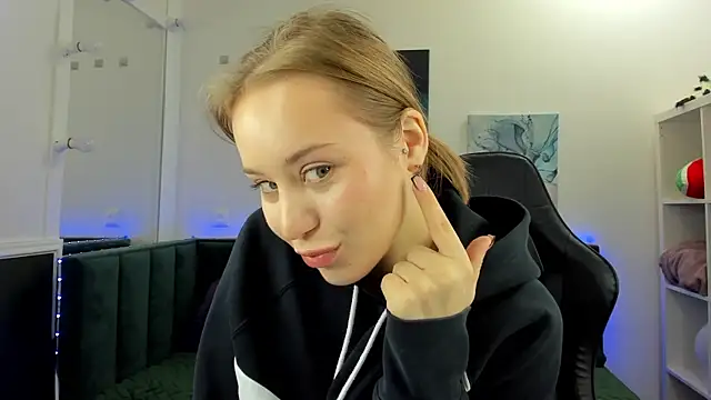 Melissa new22 online show from 3, 11, 2025