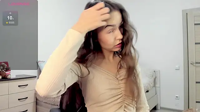 Snapshot of LionKierra chatting on 7, 11, 2025 LionKierra online show from 7, 11, 2025