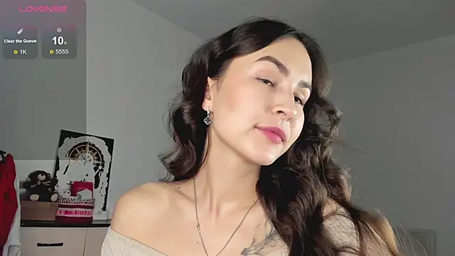 Snapshot of LionKierra chatting on 27, 11, 2025 LionKierra online show from 27, 11, 2025