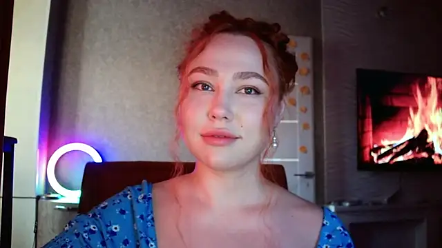 Snapshot of LolaMint_ chatting on 12, 11, 2025 LolaMint online show from 12, 11, 2025