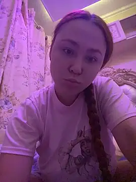 Snapshot of LolaMint_ chatting on 16, 12, 2025 LolaMint online show from 16, 12, 2025