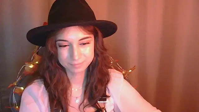 Snapshot of VeraLush chatting on 4, 11, 2025 VeraLush online show from 4, 11, 2025