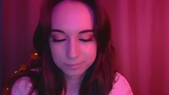 Snapshot of VeraLush chatting on 8, 11, 2025 VeraLush online show from 8, 11, 2025