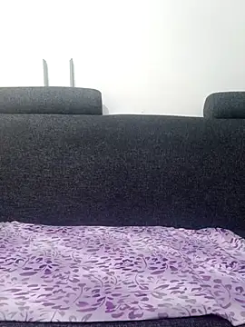 Snapshot of pontsho2004 chatting on 18, 10, 2025 pontsho2004 online show from 18, 10, 2025