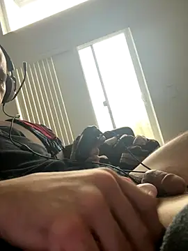 Pikachucums4u online show from 25, 11, 2025