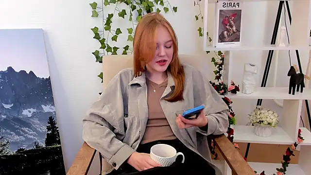 Snapshot of VernellArey chatting on 11, 10, 2025 VernellArey online show from 11, 10, 2025