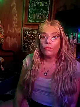 Queen2clouds online show from 15, 11, 2025