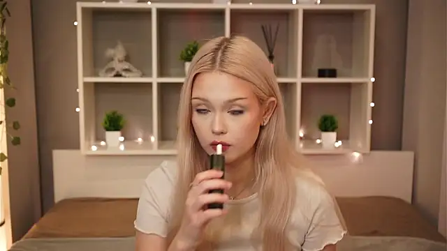 KaryTasch online show from 29, 10, 2025