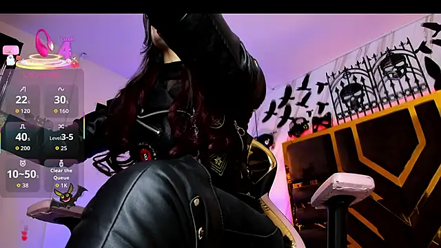 Snapshot of Evangelinejoness_ chatting on 13, 11, 2025 Evangelinejoness online show from 13, 11, 2025