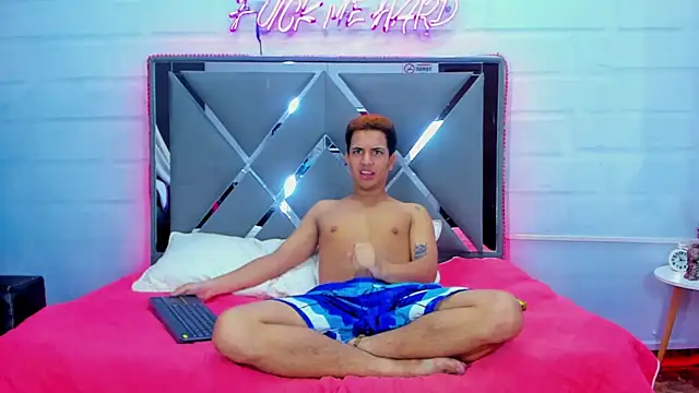 Innocent Room1 online show from 4, 11, 2025