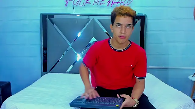 Innocent Room1 online show from 7, 11, 2025