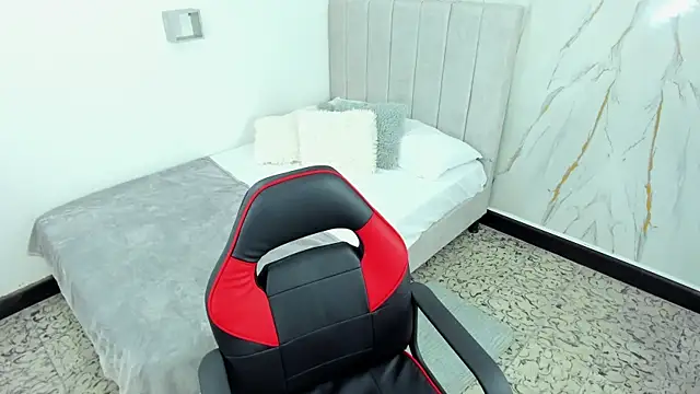 Snapshot of Amira_mansour chatting on 24, 10, 2025 Amira mansour online show from 24, 10, 2025