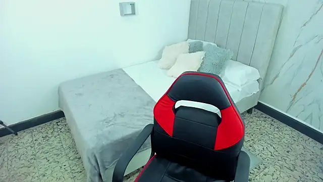 Snapshot of Amira_mansour chatting on 15, 11, 2025 Amira mansour online show from 15, 11, 2025