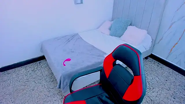 Snapshot of Amira_mansour chatting on 24, 11, 2025 Amira mansour online show from 24, 11, 2025