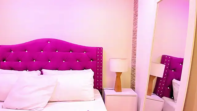 Snapshot of Valery_Monn chatting on 16, 10, 2025 Valery Monn online show from 16, 10, 2025