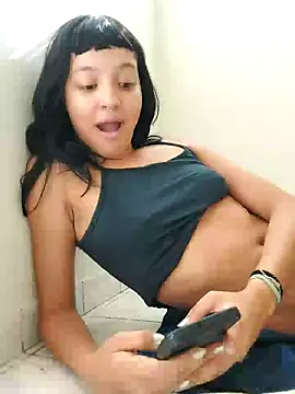 Snapshot of docinho-9 chatting on 16, 10, 2025 docinho-9 online show from 16, 10, 2025