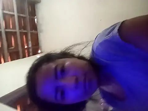 Snapshot of japinha2104 chatting on 15, 10, 2025 japinha2104 online show from 15, 10, 2025