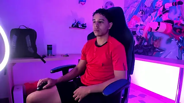 Snapshot of Adrian_Volt chatting on 21, 10, 2025 Adrian Volt online show from 21, 10, 2025