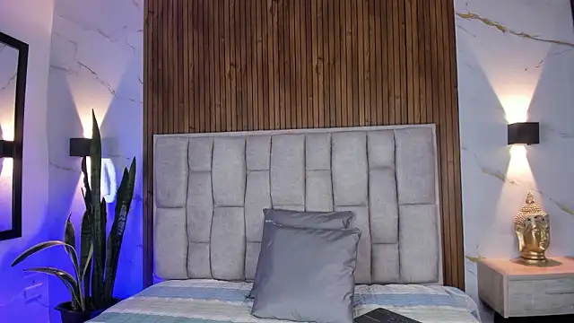 Sassha ferrer online show from 23, 3, 2026