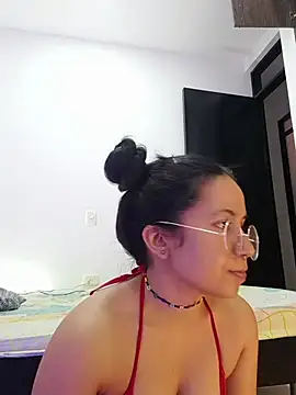 Snapshot of chiarafus0 chatting on 3, 11, 2025 chiarafus0 online show from 3, 11, 2025