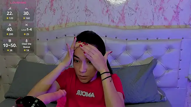 GabbiePrice online show from 4, 11, 2025