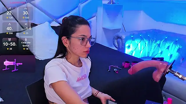 GabbiePrice online show from 24, 2, 2026