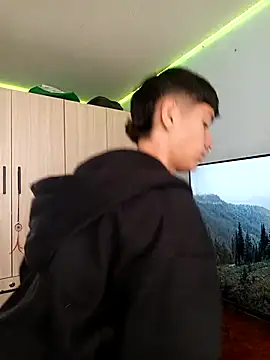 Snapshot of heyy_noah11 chatting on 30, 10, 2025 heyy noah11 online show from 30, 10, 2025