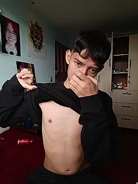 Snapshot of heyy_noah11 chatting on 13, 11, 2025 heyy noah11 online show from 13, 11, 2025