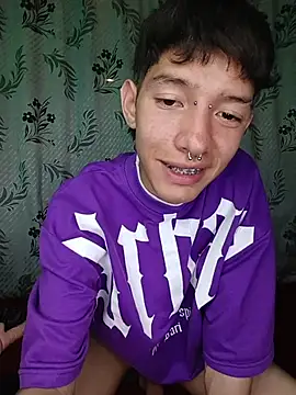 Snapshot of heyy_noah11 chatting on 20, 11, 2025 heyy noah11 online show from 20, 11, 2025