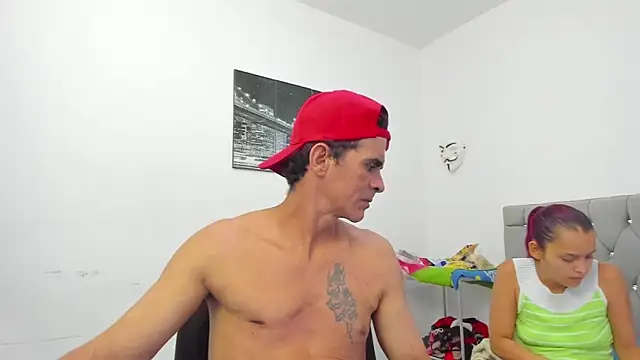 Snapshot of Sofi_And_Santy chatting on 26, 11, 2025 Sofi And Santy online show from 26, 11, 2025