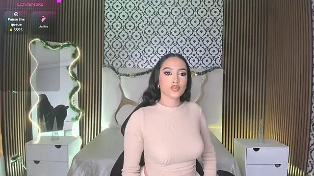 Snapshot of BEELLA_TAY1 chatting on 25, 11, 2025 BEELLA TAY1 online show from 25, 11, 2025