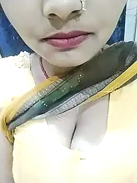 kiara-simmi online show from 3, 2, 2026