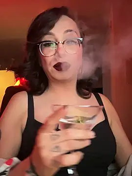 Snapshot of MiniMonroe chatting on 24, 11, 2025 MiniMonroe online show from 24, 11, 2025