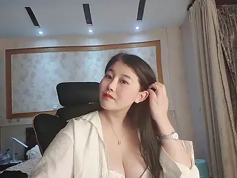 Snapshot of qingling- chatting on 18, 10, 2025 qingling- online show from 18, 10, 2025