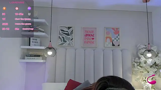 Snapshot of Isabella__gonzalez_ chatting on 25, 10, 2025 Isabella gonzalez online show from 25, 10, 2025