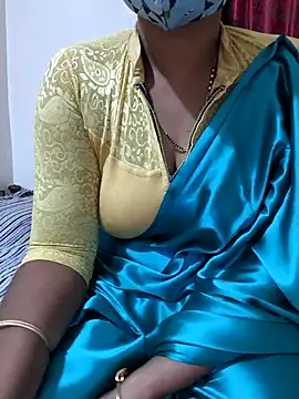 Snapshot of Best_Kannada_Couple chatting on 27, 10, 2025 Best Kannada Couple online show from 27, 10, 2025