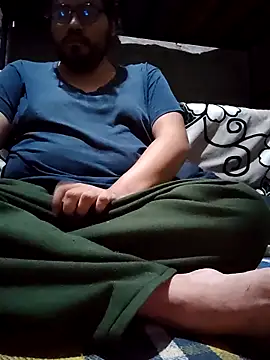 Snapshot of axel-spr chatting on 18, 10, 2025 axel-spr online show from 18, 10, 2025