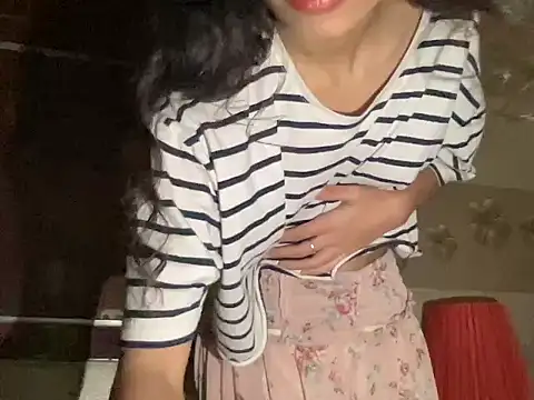 Snapshot of youngriri2 chatting on 23, 10, 2025 youngriri2 online show from 23, 10, 2025