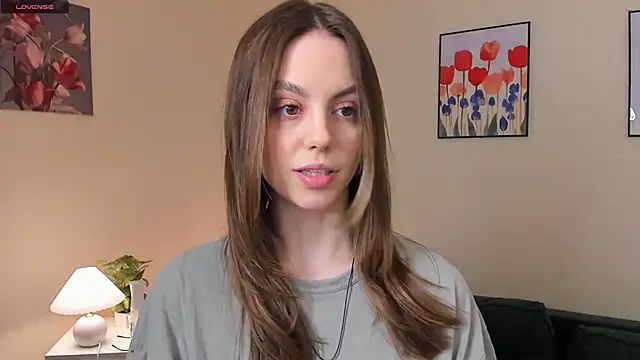 sweet and flirt online show from 3, 12, 2025