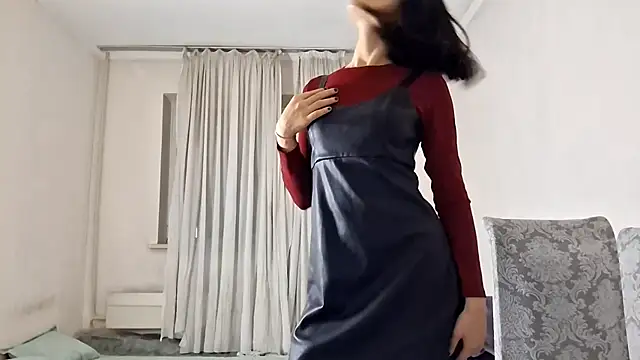 Lyndasilk online show from 30, 11, 2025