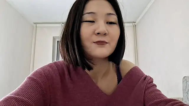 Snapshot of Lyndasilk chatting on 3, 3, 2026 Lyndasilk online show from 3, 3, 2026