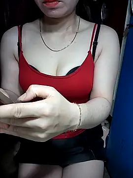 LeanaLy online show from 10, 11, 2025