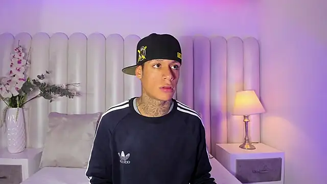 Snapshot of GaelCarter chatting on 8, 11, 2025 GaelCarter online show from 8, 11, 2025