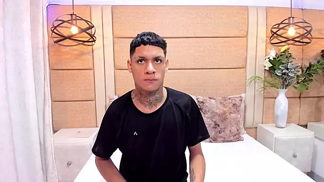 Snapshot of GaelCarter chatting on 25, 11, 2025 GaelCarter online show from 25, 11, 2025