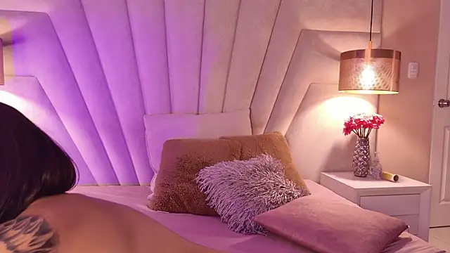 AlyssaRay online show from 17, 1, 2026