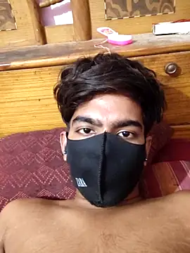 Snapshot of delhi__man_1 chatting on 15, 10, 2025 delhi man 1 online show from 15, 10, 2025