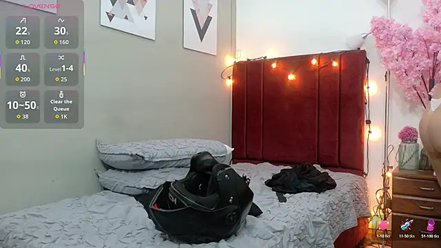 Snapshot of chubbykinkyygirl chatting on 25, 11, 2025 chubbykinkyygirl online show from 25, 11, 2025