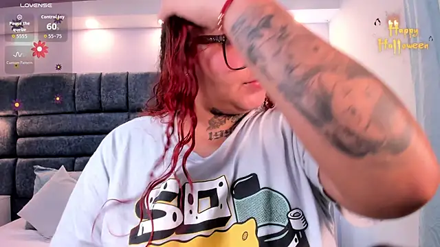 Snapshot of atennea_diiossa chatting on 23, 10, 2025 atennea diiossa online show from 23, 10, 2025